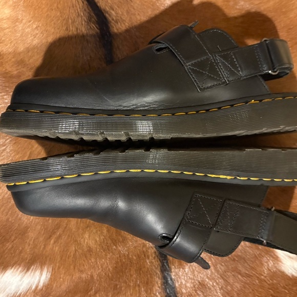 Dr Martens Sandal clogs with Yellow Stitching like new size 11 - Picture 7 of 7